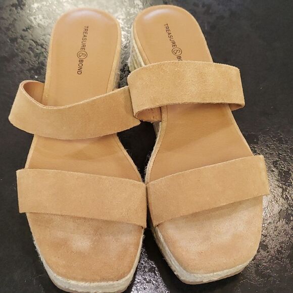 Treasure n bond shoes - Picture 1 of 5